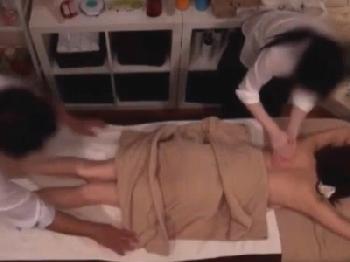 エロマッサージで濡れマンになった美形お姉さんが自分からおねだりファック素人人妻のエロ動画