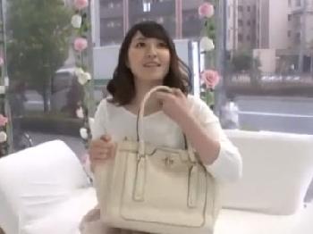 無計画のままでマジックミラー号に乗ってしまった素人きれいなお姉さんがハメられ否応なくイキ巨乳ぶっかけのエロ動画