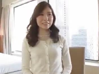 新宿ワシントンホテルで真っ昼間から密通する素人奥さん巨乳人妻のエロ動画
