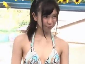 水着素人ナンパ成功！彼氏の眼の前で中出し寝取り！美少女のエロ動画