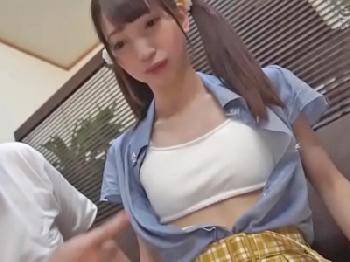 「早すぎませんか？」早漏で悩む男の肉棒を触る素人美形少女美少女手コキのエロ動画