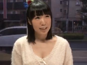 着痩せするタイプの隠れデカパイ娘がマジックミラー号の魔力に負けてその場でガチパコ開始巨乳お姉さんのエロ動画