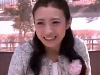 可愛いギャル女子校生が授業の合間にすぐひと目を隠れて学園セックス巨乳お姉さんのエロ動画