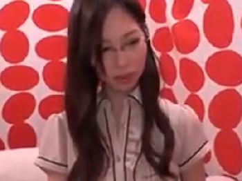 メガネな素人ガチナンパ！電マで発情させて生ハメ中出しお姉さんめがねのエロ動画