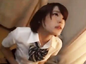 センズリ鑑賞だけのはずが発情→友人陰茎に中出しされちゃった素人娘お姉さん盗撮のエロ動画