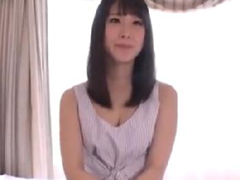『優しく挿れて…』親戚のおばちゃんの誘惑に耐えきれず肉棒ズボハメ巨乳人妻パイズリ近親相姦のエロ動画