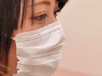 高画質過ぎてモザイクが透けそう！18歳の透明感抜群美形少女にまさかの中出し素人美少女のエロ動画