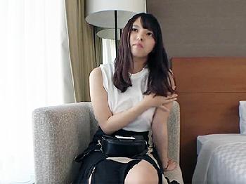 愛嬌たっぷりのエロ乳素人娘に大ムラムラ興奮でイチモツ打ち付ける巨乳美少女ハメ撮りのエロ動画