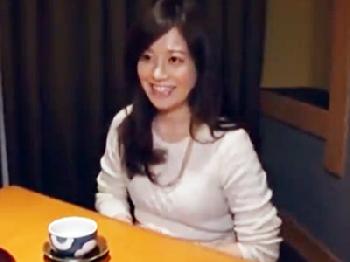 刺激が欲しいマダムとデート後にしっぽり姦淫交尾素人人妻のエロ動画