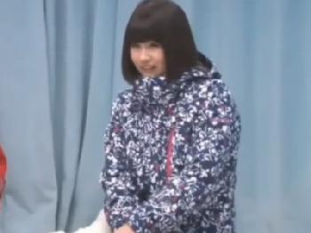 男友人とマッサージ体験して案の定欲情→友情崩壊中出し交尾しちゃう素人娘美少女家庭教師のエロ動画