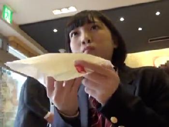 赤羽でナンパした童顔女子校生と円光デート→ホテル連れ込み中出しハメ撮り！巨乳美少女ロリ広瀬うみのエロ動画