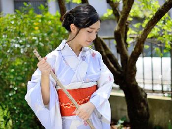 日焼け跡の残るつるぺた童顔娘を貸切露天で中出しハメ!美少女ロリ痴女水着露出のエロ動画