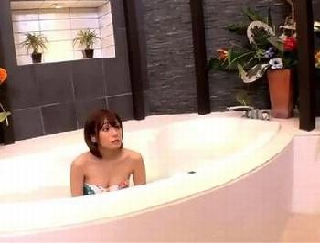 『被写体希望』だけで募集したガチ素人さんを撮影だけと偽って…美少女のエロ動画