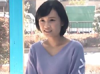 マジックミラー号で変態男にうっかりイチモツ挿入されてうっかり中出しまでされてしまう素人お姉さんのエロ動画