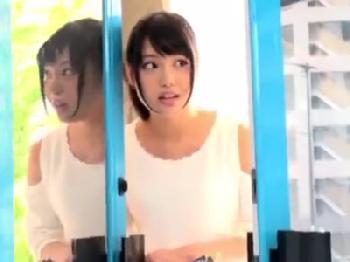 『気持ちよかったです』賞金のために頑張っていたら挿入されちゃったメイドさん素人美少女ロリのエロ動画