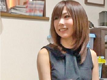 巧みに自宅に母ちゃん友を連れ込みバツイチ男の隠し撮り趣味巨乳素人人妻盗撮のエロ動画