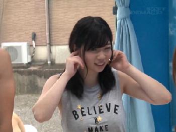 色白なムチムチ女子大生が男友人と楽しむ中出しマッサージ現場を隠し撮り巨乳素人美少女のエロ動画