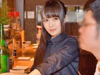 居酒屋の可愛い店員さんが開店直前まで店内で猛烈SEX！素人美少女ロリ顔射ナンパのエロ動画