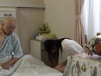 夫の起こした事故のせいで…おめこ介護しないといけなくなった美人奥さん巨乳人妻のエロ動画