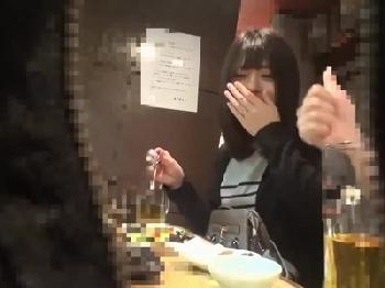 一人飲みしてた素人主婦をナンパ→その日のうちにラブホテル不貞人妻ハメ撮りのエロ動画