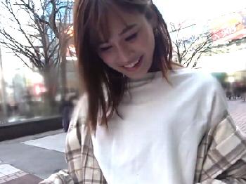 ドスケベ数珠繋ぎ！友人から紹介されたドスケベは本物の淫女だったW巨乳素人美少女ギャルのエロ動画