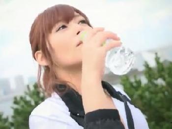 色白で清潔感のあるS級きれいなお姉さんと昼間からガッツリ濃密パコぶっかけのエロ動画