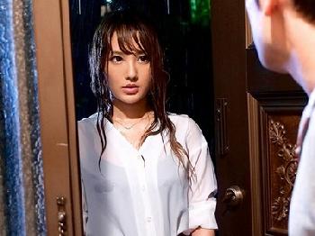 台風シーズン真っただ中!ズブ濡れで自宅にきた幼馴染を死ぬほど寝取りパコ巨乳お姉さん中出し天海つばさのエロ動画
