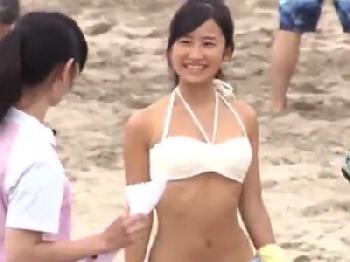 無料マッサと称し水着美形少女をナンパ→マジックミラー号に連れ込み種付け中出し素人美少女マッサージのエロ動画