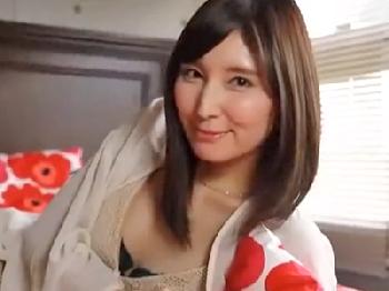 ペニス好きなド淫乱お姉さんの膣奥に精液中出し素人ハメ撮りのエロ動画