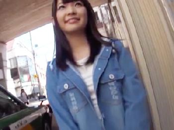 いっけん清麗そうに見える素人娘から挿入前なのに溢れる愛液にムラムラ興奮パコ巨乳美少女お姉さんのエロ動画