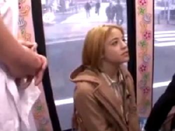 MM便を走らせ国際空港へ!ガチで可愛い金髪外人をナンパしてパコりまくり!素人ギャルハーフのエロ動画