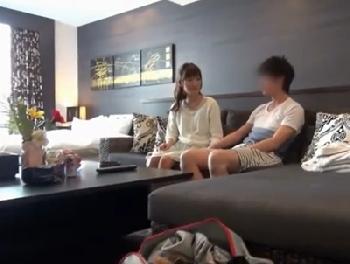 素人カップルのマンネリ化を防ぐためにラブホテル側が用意したスワッピングプランW巨乳ハメ撮りのエロ動画