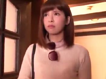 衝撃のアダルトビデオデビューを果たしたANRIが複数の男にハメられて激しい乱交パコお姉さん顔射のエロ動画