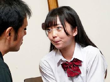 口づけに興味を持った姪っ子が暴走して中年イチモツと獣ファック女子校生美少女ロリ近親相姦のエロ動画