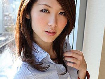 クビレが美しい素人奥さんが白昼から溺れる姦淫ファック巨乳人妻のエロ動画