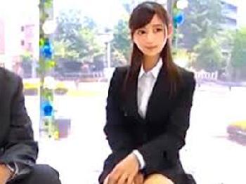 同じオフィスで働く男女が知り合い同士の生々しい中出し交尾素人美少女OLナンパのエロ動画