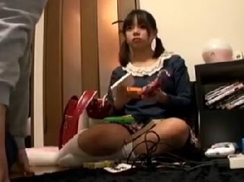 ランドセルを背負って下校中のJS拉致→中出し性的暴行する犯罪者素人女子校生美少女ロリパイパンレイプのエロ動画