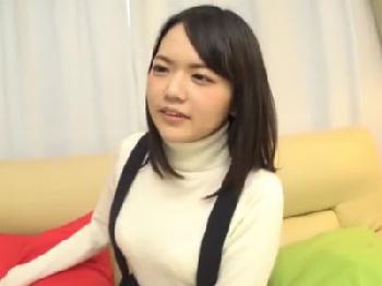純真無垢な雰囲気が可愛い黒髪の素人女子大生をその場で中出しハメ成功お姉さんのエロ動画