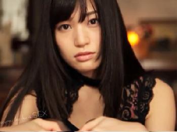 中年親父の粘着濃密テクニックで早漏マンコが何度もイっちゃうイクイクファック巨乳美少女顔射のエロ動画