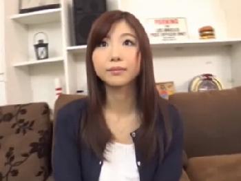 女子大生をナンパ連れ込み！素股だけと騙して無許可中出しキメた結果W素人美少女のエロ動画