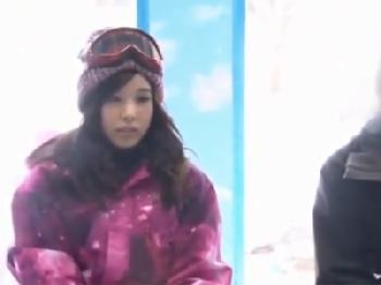 椎名そらが兄を圧縮拘束して騎乗で射精コントロールW女子校生妹近親相姦のエロ動画