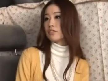 セレブリティ奥様ナンパ→発情させたらあっさり中出しできちゃいました素人人妻熟女のエロ動画