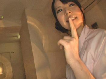 現役看護師の美形少女が病院に内緒にしてJAVデビュー素人美少女看護婦めがねデビュー作上原亜衣のエロ動画