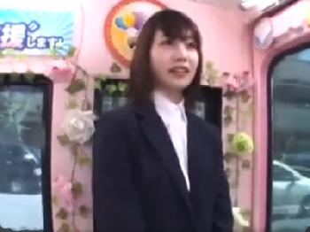 清潔感あふれるバレリーナオフィスレディをナンパ→バックでズボって絶叫イキさせるW素人お姉さんOLのエロ動画