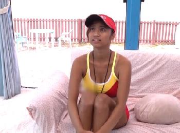 こんがり焼けた水着ギャルを海でナンパ！日焼け跡がエロい19歳にたっぷり種付けW素人中出しのエロ動画