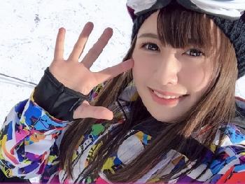 こんな妖精おる!?ガチでゲレンデでナンパした歯科衛生士の素人が天使過ぎるW巨乳ロリ顔射ハメ撮りのエロ動画