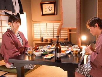 『なんで私が…』Jカップの美人上司の弱みを握ってヒイヒイ言わせる相部屋パコ！巨乳OL鷲尾めいのエロ動画