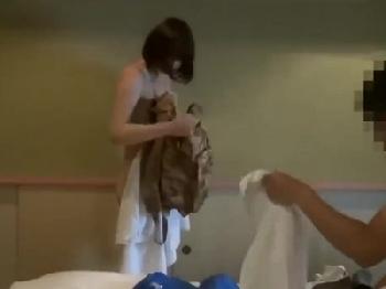 ガチ素人ハメ撮り流出！バレーユニホームでハメ倒されるショートヘア素人美少女コスプレのエロ動画