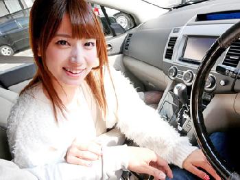 初川みなみが一日中勃起させてくる痴女♥デートコスプレのエロ動画