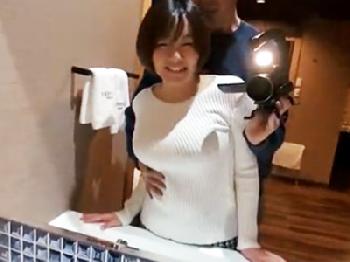 ナンパした巨乳女子大生とホテルで生々しいラブラブハメ撮り素人のエロ動画